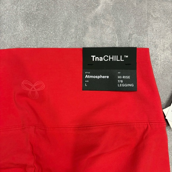 TNA Aritzia Atmosphere Hibiscus Red High Waist 7/8 Legging Size Large NWT - Picture 7 of 8